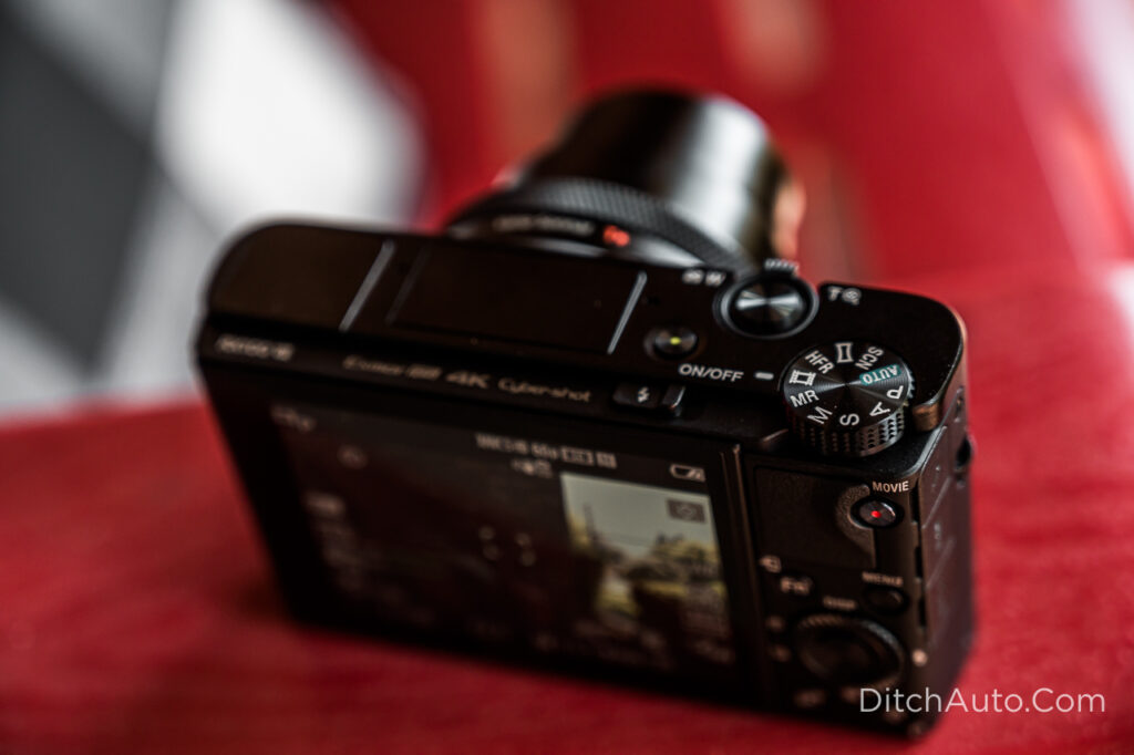 Sony RX100 VII - Turn the mode dial to video mode